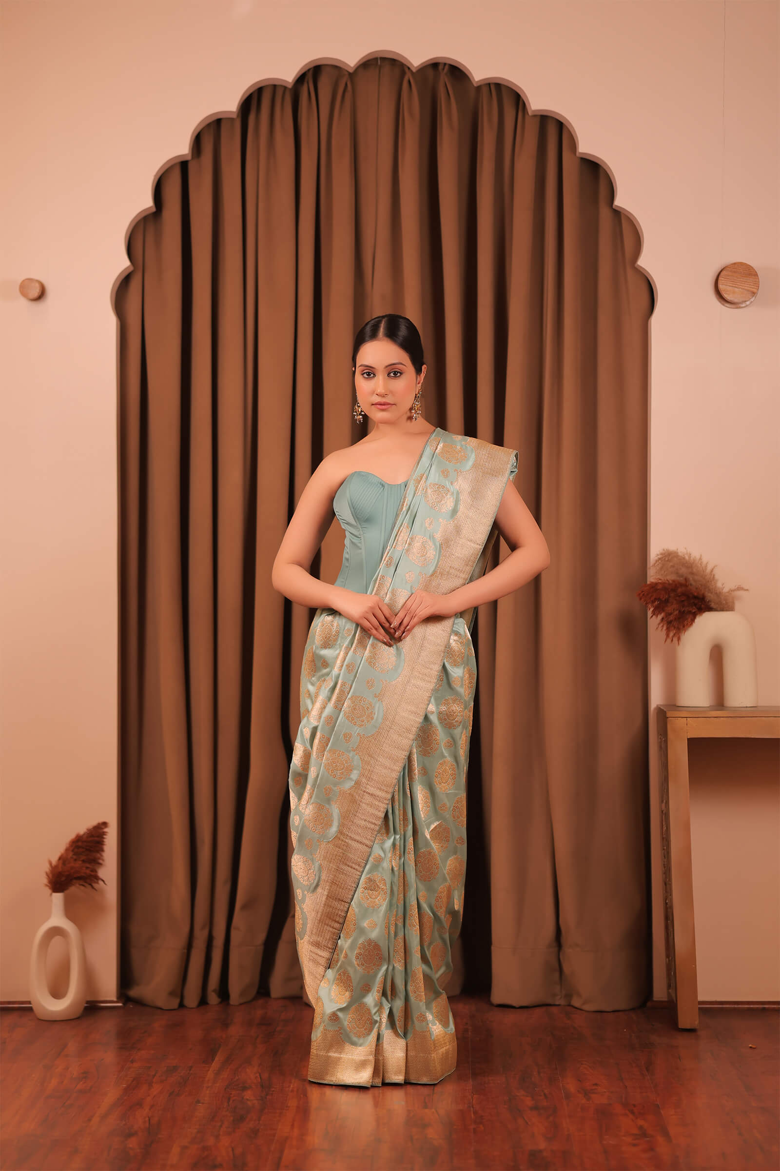 Aqua Handloom Silk Katan Banarasi Jangla Kadwa Butta Saree