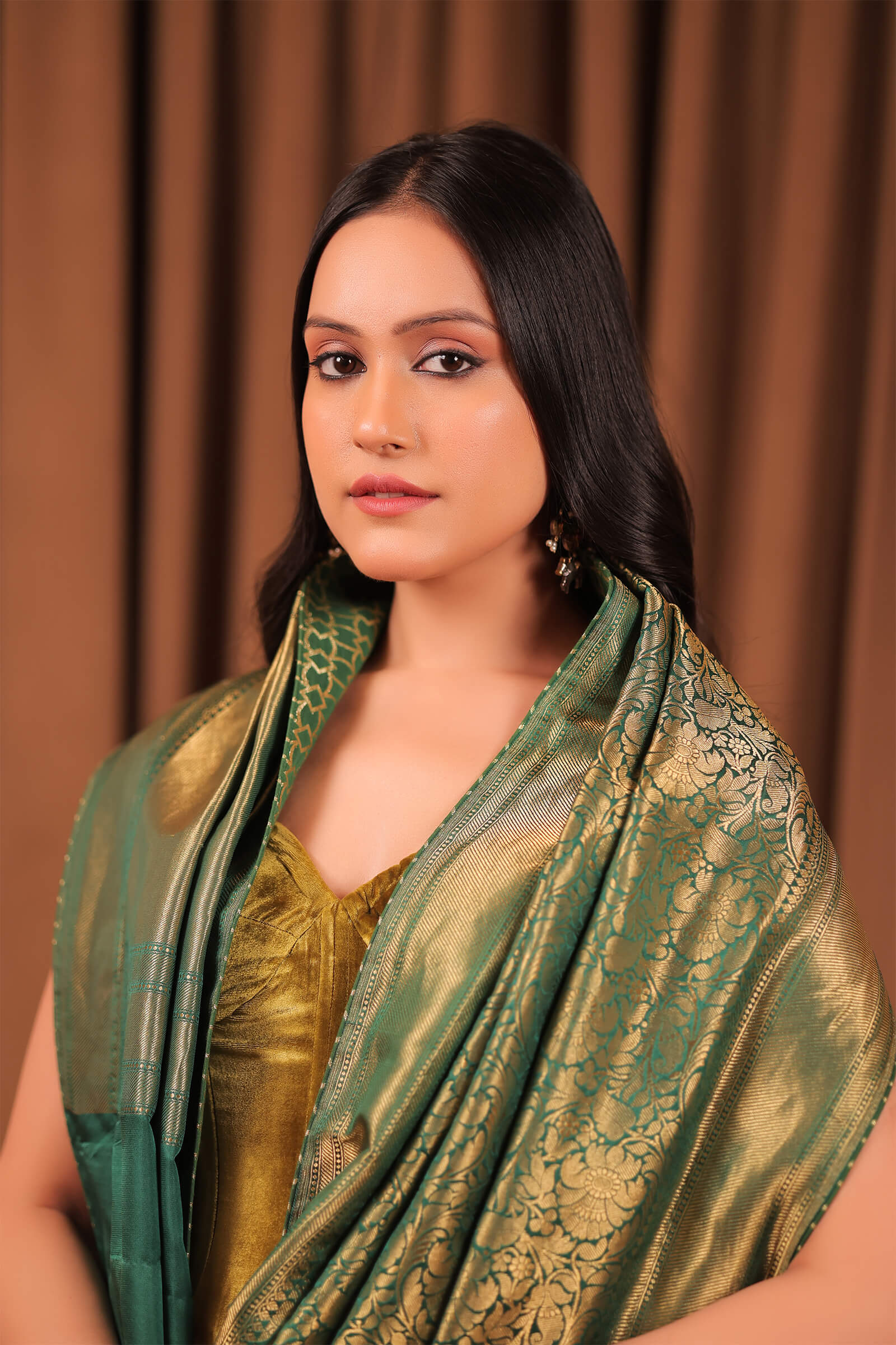 Green Handloom Silk Katan Banarasi Jangla Antique Saree