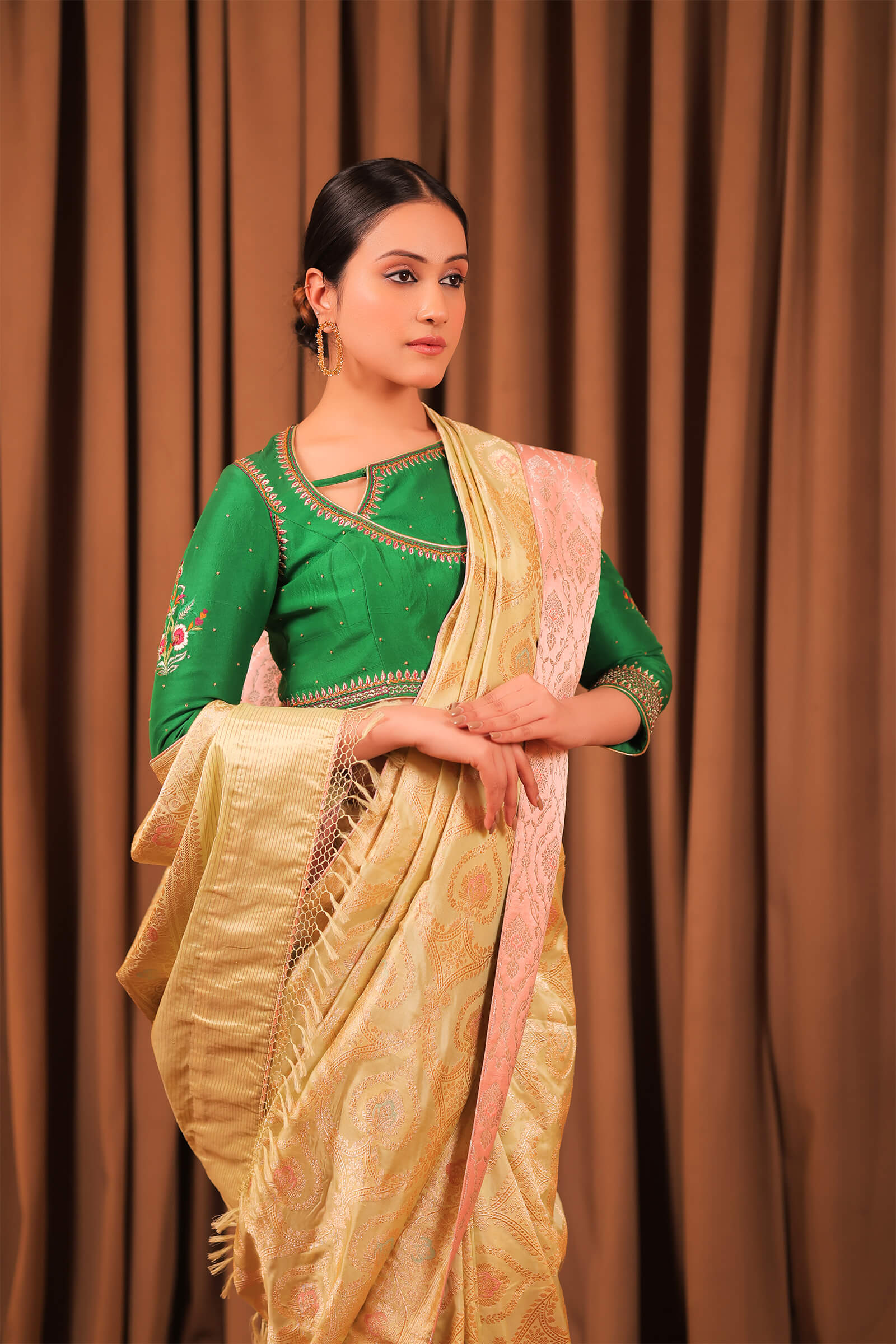 Aqua Handloom Jangala Katan Silk Banarasi Saree