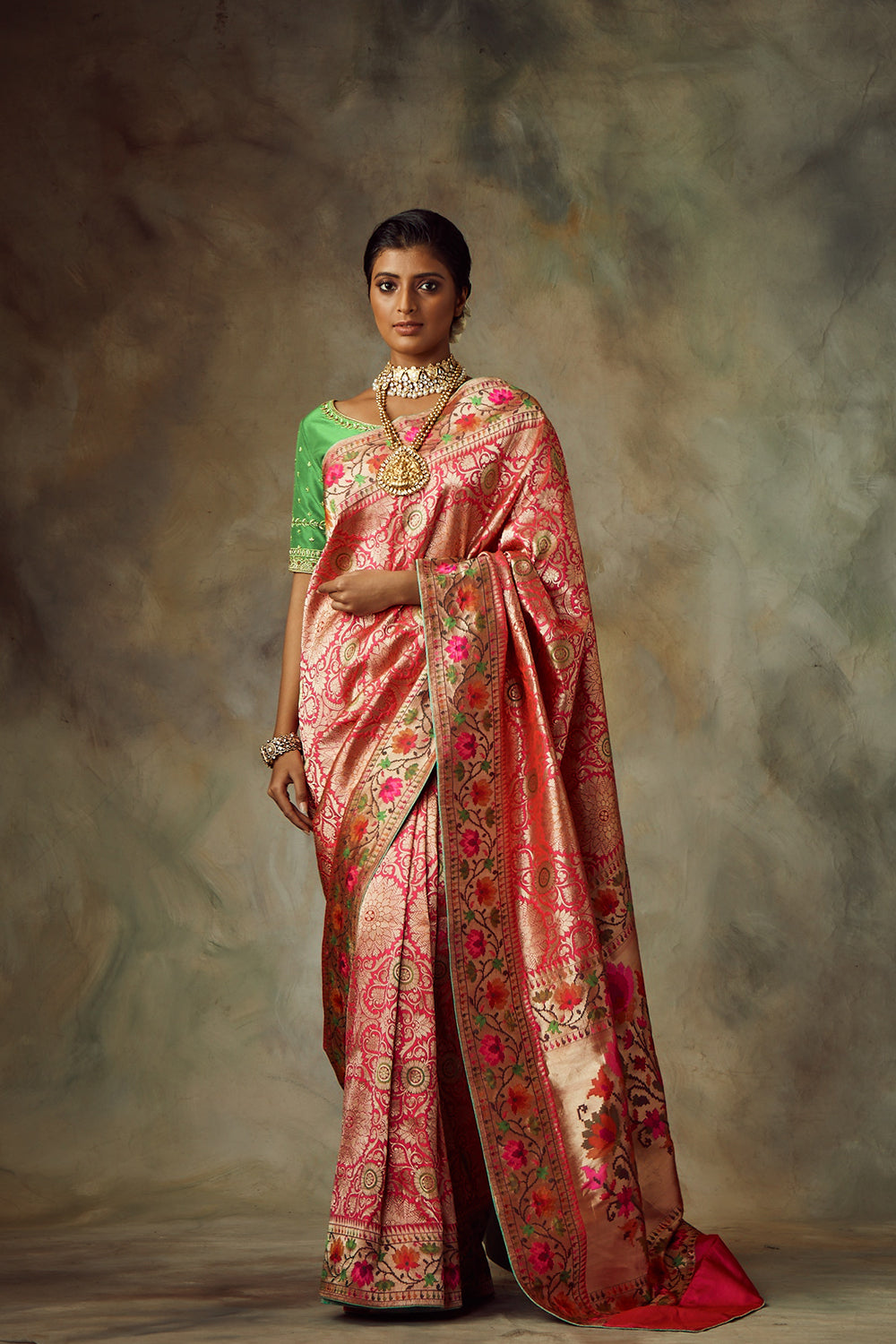 Fuschia Saree With Unstitched Blouse
