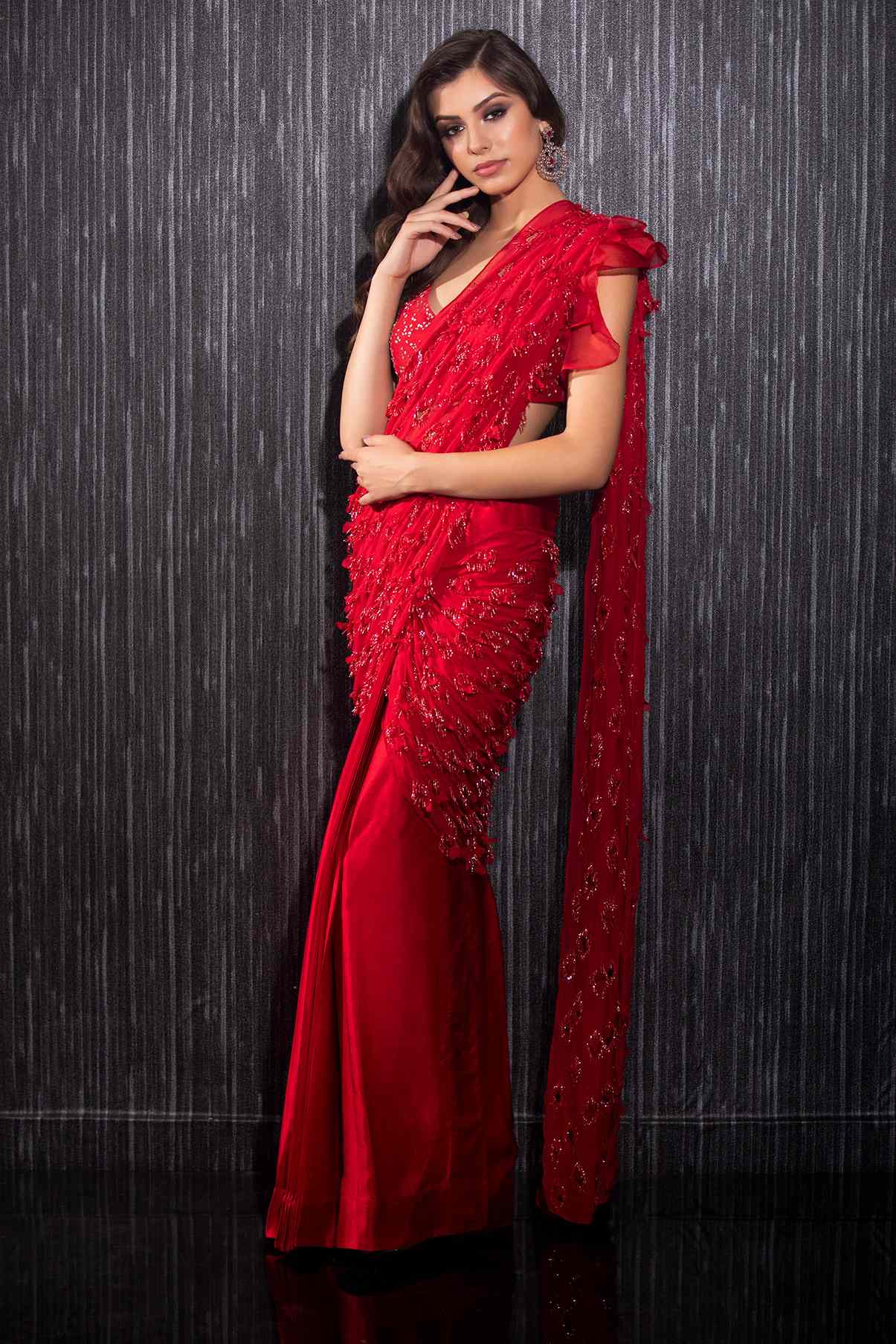 Hand Embroidered Saree With Blouse And Underskirt