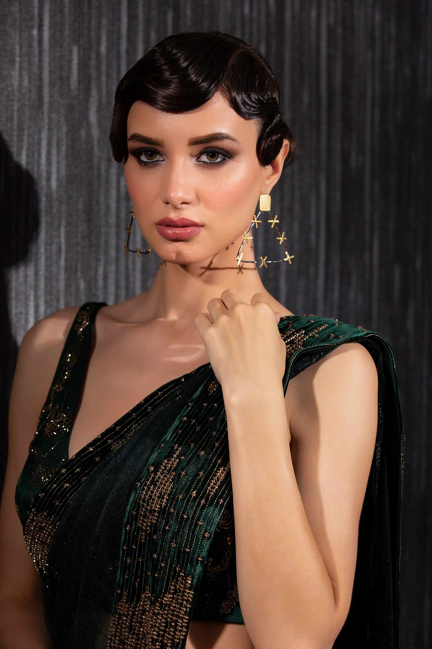 Bottel Green Saree With Sleeveless Blouse