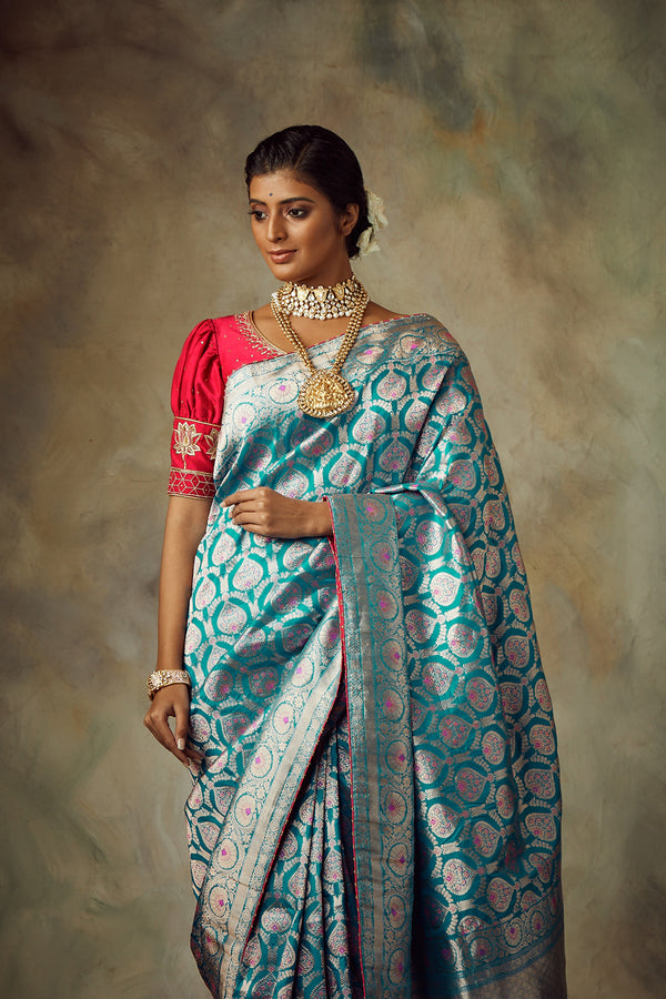 Turquoise Saree With Unstitched Blouse